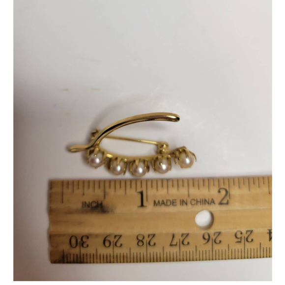 Vintage Gold Toned And Pearl Arched Brooch - Picture 5 of 8